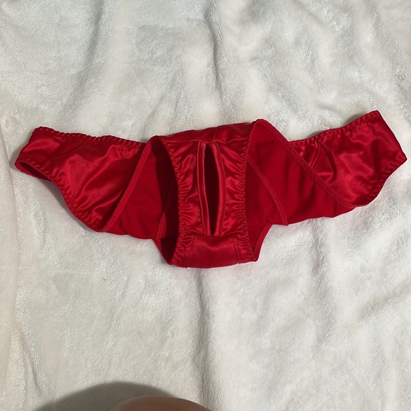 Intimates - Picture 3 of 3